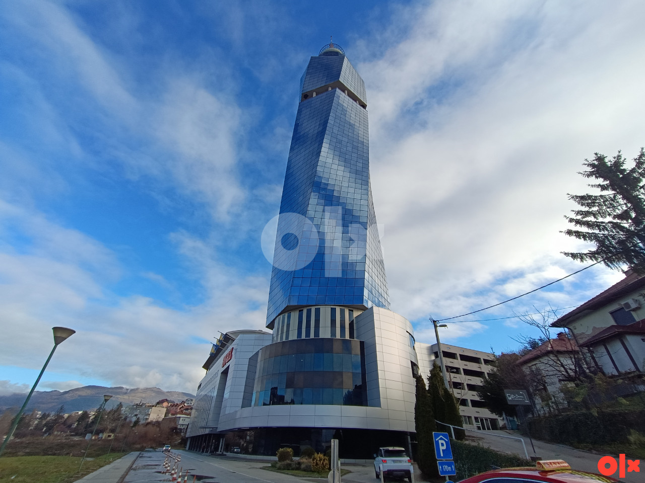 NAJAM POSLOVNI PROSTORI 30-300m2 3