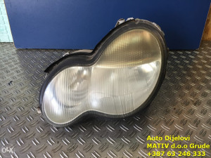 Far lijevi Mercedes C klasa w203 2000-2003