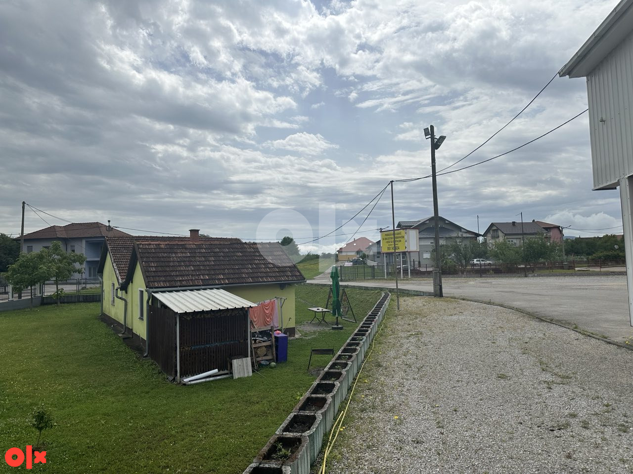 POSLOVNI PROSTOR BIHAĆ (SAMO POSLOVNI DIO cc 2000 m/2)