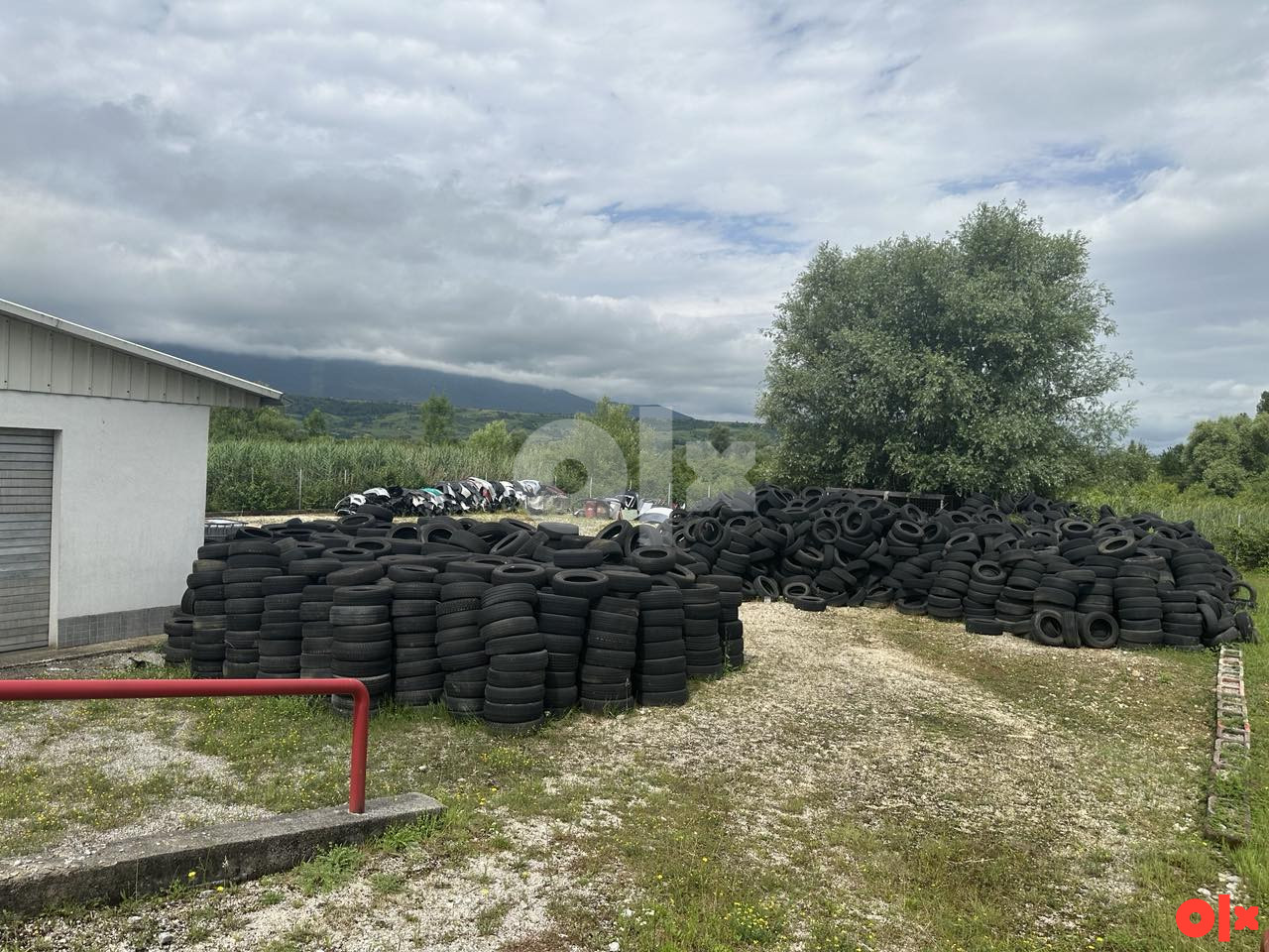 POSLOVNI PROSTOR BIHAĆ (SAMO POSLOVNI DIO cc 2000 m/2)