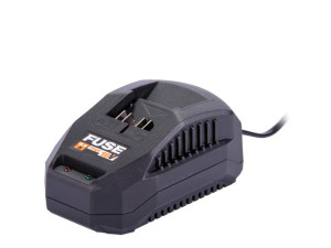 BRZI PUNJAČ FUSE 2.4 A