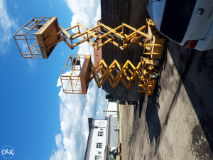 IZNAJMLJIVANJE ŠKARASTA DIZALICA -RADNA PLATFORMA BINA