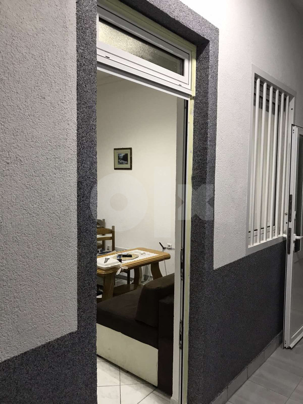Prodaje se stan u Neumu 16