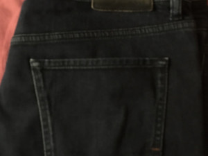 HUGO BOSS MUSKE FARMERKE VEL. 38-32