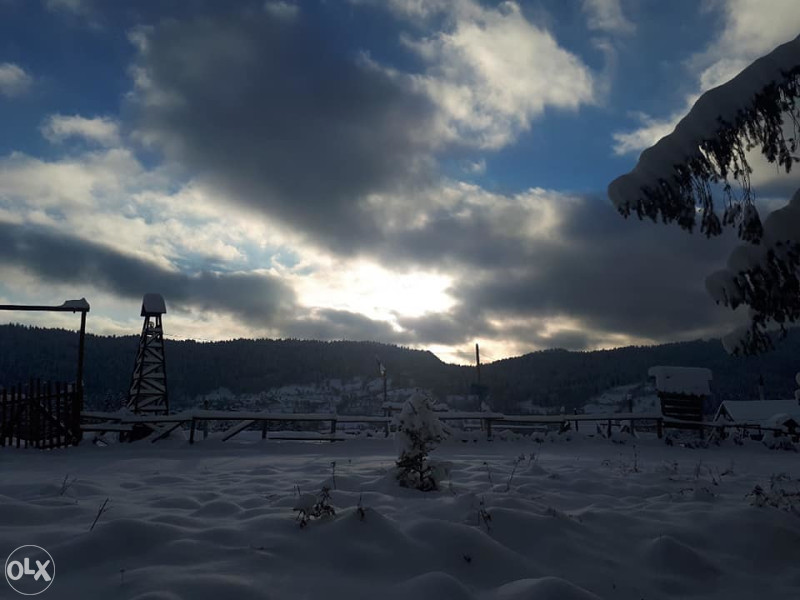 Planinska kuća i zemljiste 12