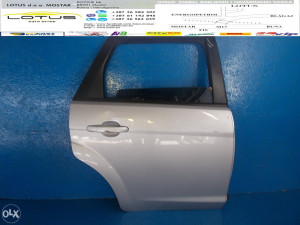 Ford Focus 2009 Car-zadnja desna vrata (ostali dijelovi)