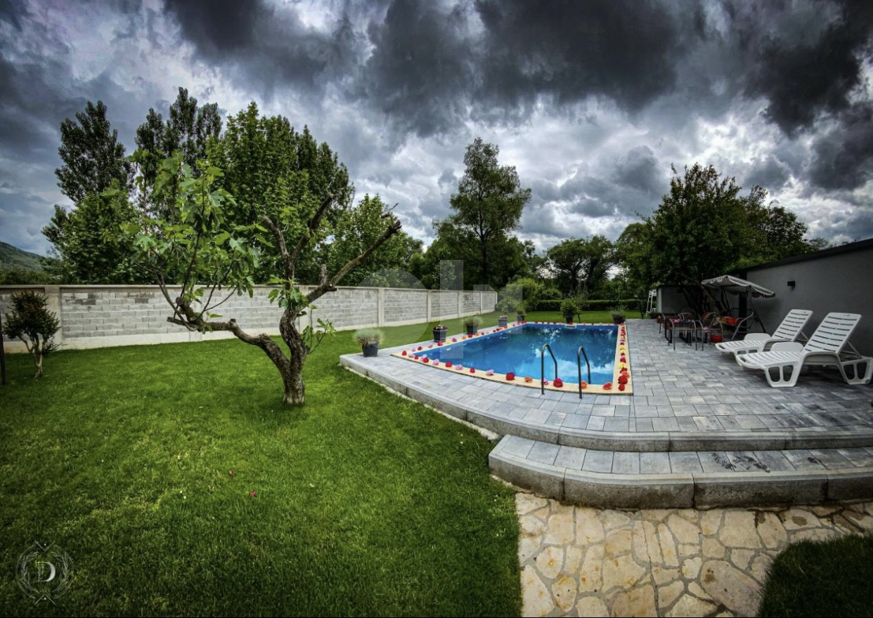 Kuća sa bazenom u Blagaju, vikendica Blagaj 18