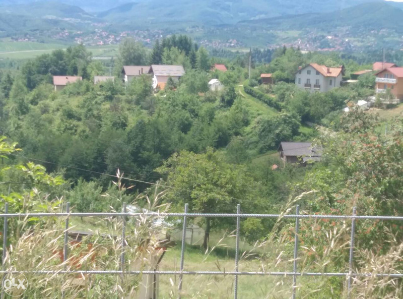 PRODAJEM ZEMLJISTE 5
