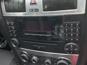 Radio mercedes c klasa