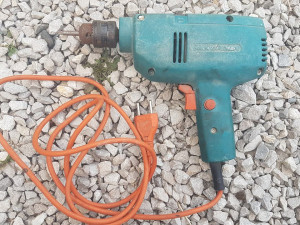 BUŠILICA BLACK DECKER