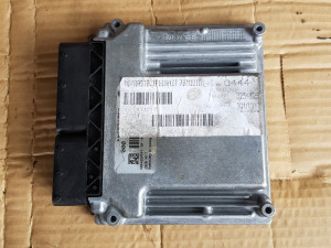 Elektronika motora kompjutor ECU  Bmw e90 320d