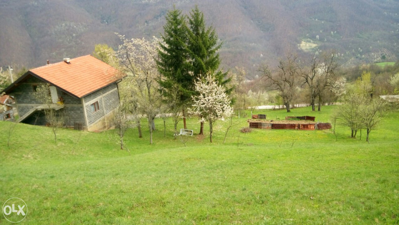 Zemljište kuća i prateći objekti 5