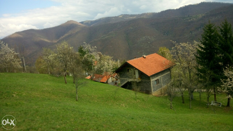 Zemljište kuća i prateći objekti 7