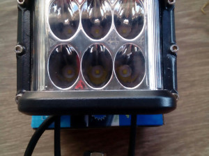 Led Bar Offroad / lampa - maglenka - 10 x 8 x 8.cm.