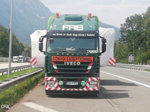 SPECIJALNI TRANSPORT ROBA 061-159/439