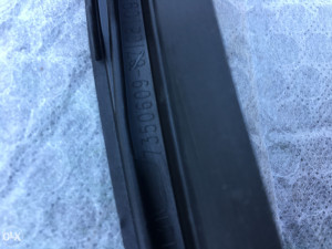 Plastika lajsna pored sajbe lijeva   desna BMW X1 F48