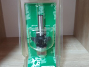 HW Frezer s drškom i ležajem 30/45° S=8 Z3