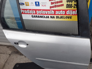 Vrata zadnja desna golf 5