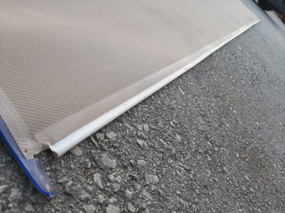 platno za tendu skrojeno 2,70x 2,80 supljikavo 95%