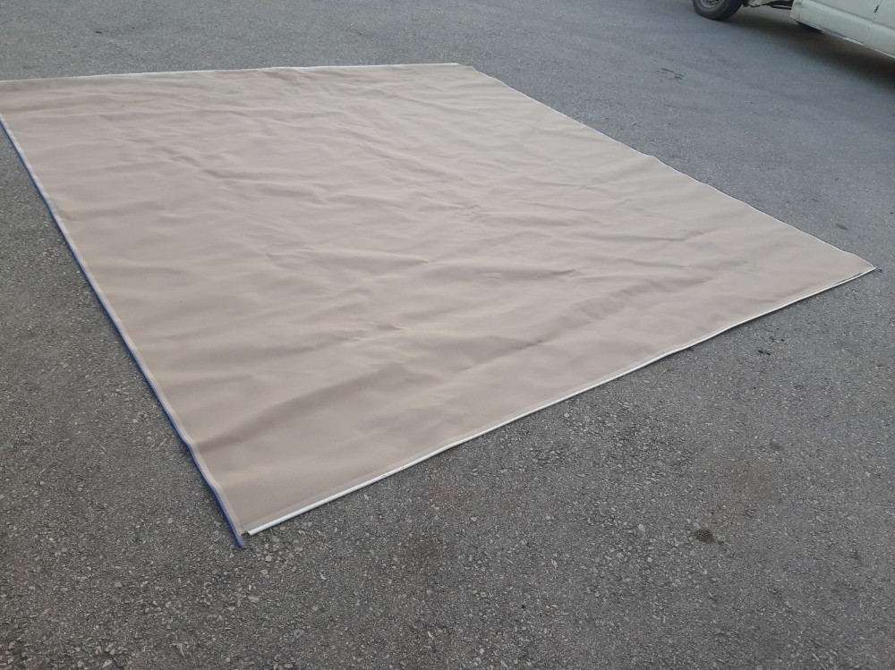 platno za tendu skrojeno 2,70x 2,80 supljikavo 95%