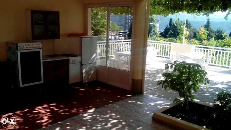 Neum sobe i apartmani uz magistrale ima slobodno. 2