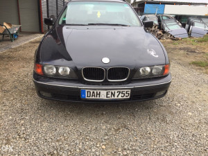 Bmw e39 525i djelovi dijelovi