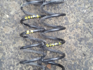 GOLF 5 1.9 TDI 2005 god. ZADNJE OPRUGE