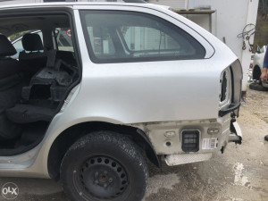 Stranica isjecak blatobran zadnji octavia a5 karavan