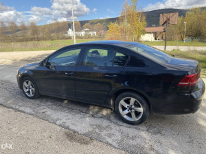 Passat 7 Dijelovi 2,0 TDI 2011 g Limuzina