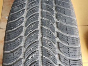 Prodajem gumu 205 55 16 Sava