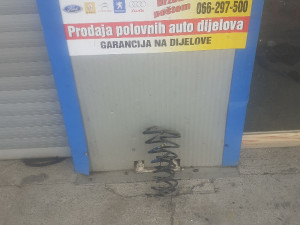 Zadnje opruge C4 2011g