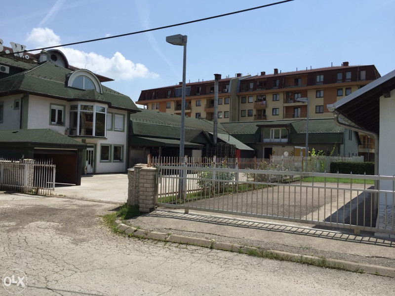 Stambeno Poslovni Objekat Prodajem ili izdajem