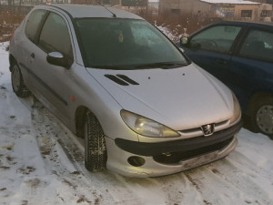 Djelovi pezo 206 peugeot dijelovi 1.4 benzin