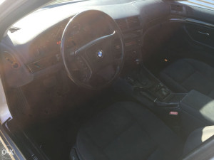 Bmw e39 525i 2002 god automatik djelovi dijelovi