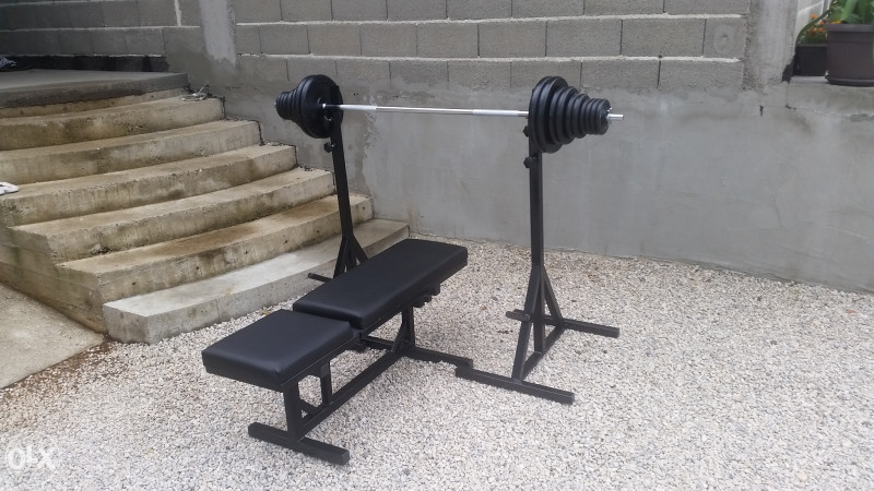 Teretana, bench klupa, nosači, 80kg tegova i sve šipke