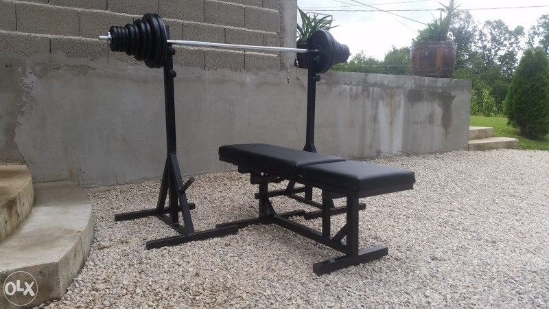 Teretana, bench klupa, nosači, 80kg tegova i sve šipke