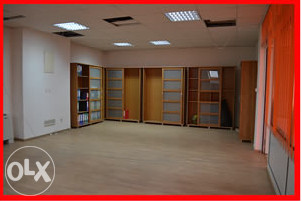 Prodajno kancelarijski prostor 560 m2 Lukavac 9