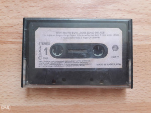 AUDIO KASETA-TUTTI FRUTTI BEND    GORE IZNAD OBLAKA