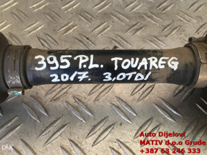 Poluosovina lijeva VW Touareg 3,0 TDI 2017. 7P0407271C