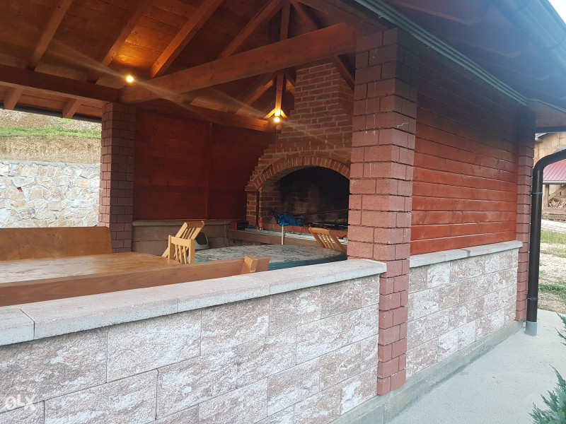 Vila sa grijanim bazenom,saunom đakuzijem. 14