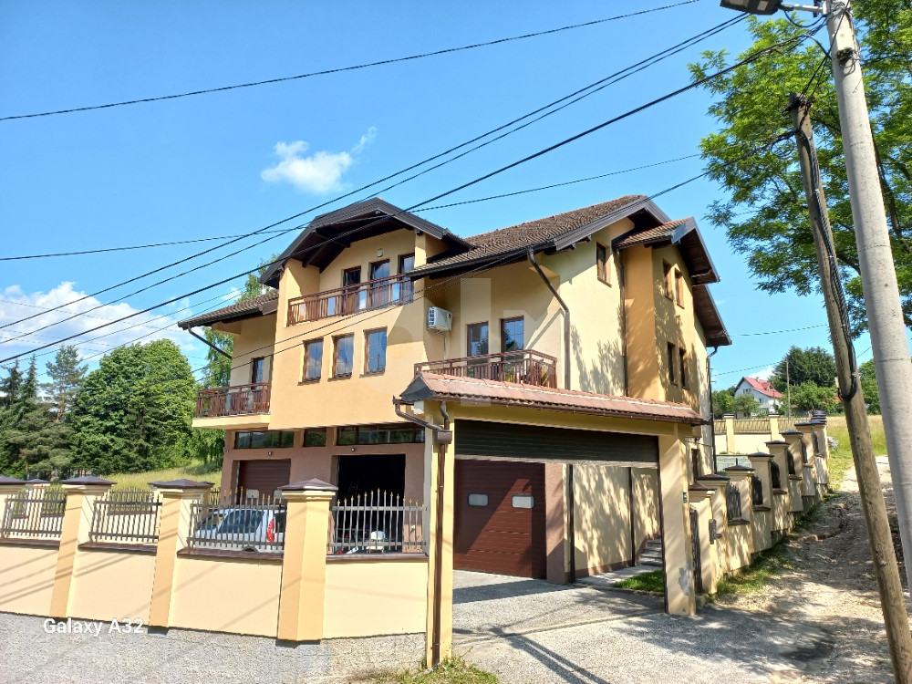 KUĆA VILA NA DAN SARAJEVO VIKENDICA IZDAVANJE  RAKOVICA ILIDŽA