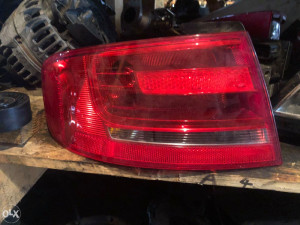 Audi A4 B8 8K 2.0 tdi DIJELOVI 2009. djelovi