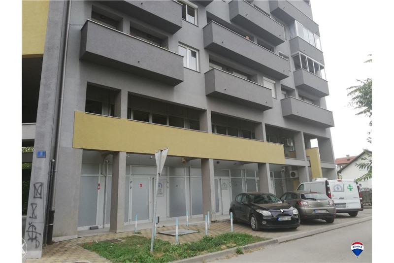 POSLOVNI PROSTOR BANJA LUKA KOD TROPIKA 406,5m2 PRODAJA 20
