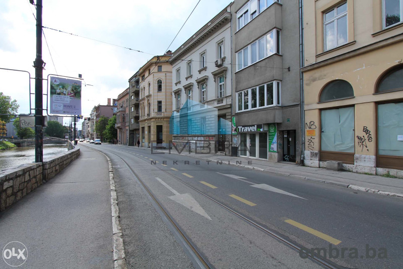 EMBRA prodaje: Poslovni prostor, Obala Kulina Bana 8