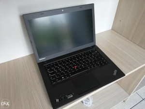 LAPTOP LENOVO t440s I5 240 SSD 8GB RAM 2 BATERIJE