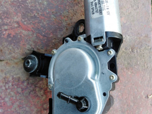 Motoric zadnjeg brisaca passat 5 plus karavan 063 734 4