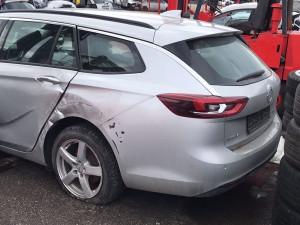 Opel insignia 2017 god dijelovi 063/117-176