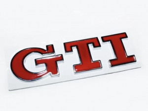 Natpis / Znak - GTI - Crveni sve Crveno - Metalni - Zadnji