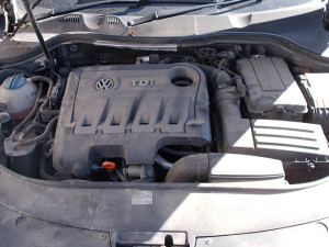 VW Passat 10/14 2.0 TDI-dijelovi limarije i mehanike