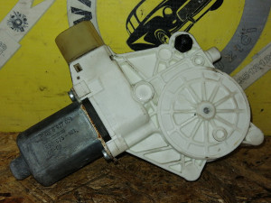 MOTORIC PODIZACA P. D. BMW 1 E87 6927028 AVA 3635